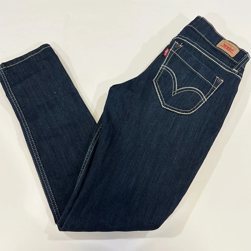Levi - 524‎ Superlow, 7 slim, straight denim